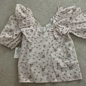 Tuckernuck shirt. Size small. Never worn